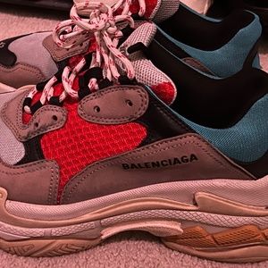 Balenciaga triple s